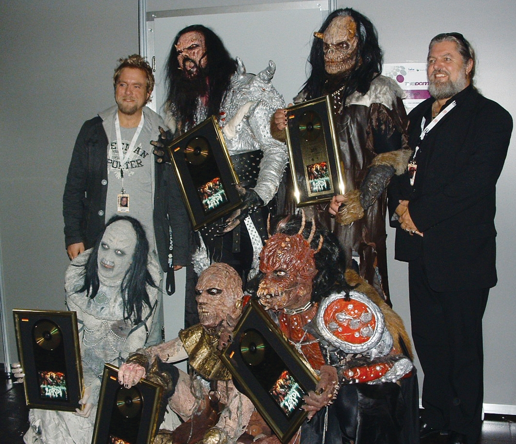 lordi_hrh_gold_02.jpg